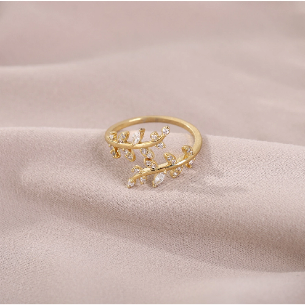 Small Fresh Diamond Tree Branch and Leaf Opening Gold Women's Ring with a Elegant and Simple Style Adjustment Ring Small Fresh Diamond Tree Branch and Leaf Opening Gold Women's Ring with a Elegant and Simple Style Adjustment Ring